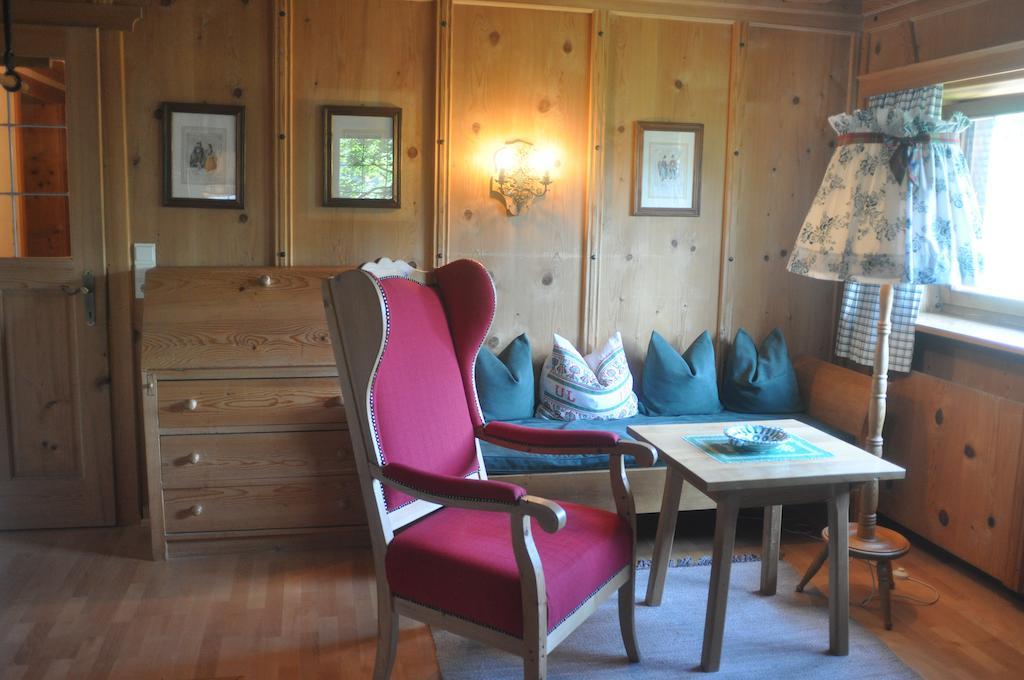 Romantikhotel Almtalhof Gruenau im Almtal Phòng bức ảnh